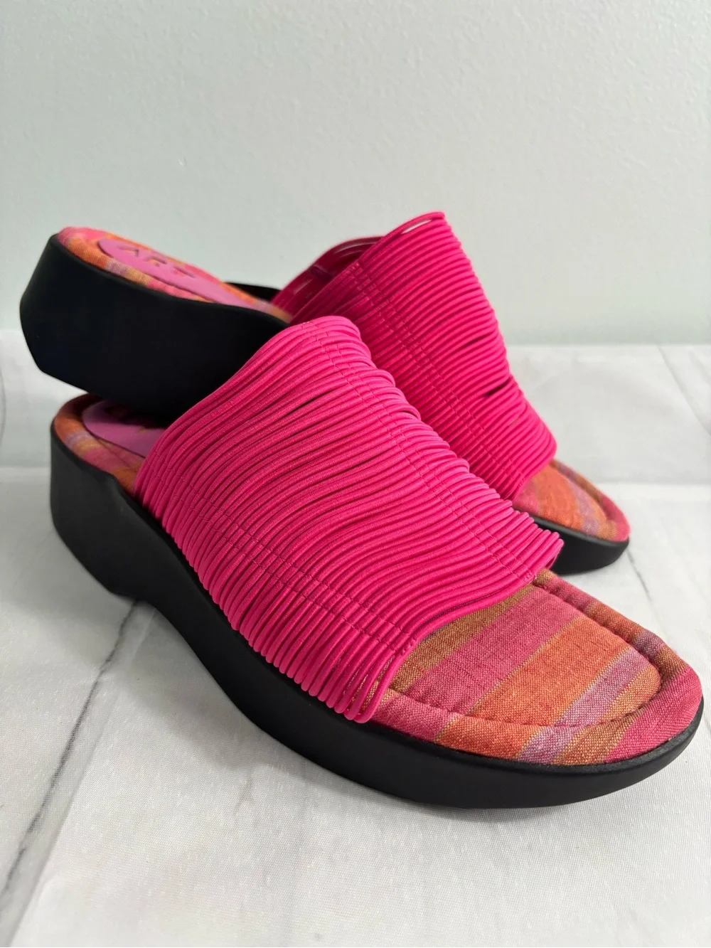 Art Effects 90s/Y2K Style Chunky Platform Sandals Hop Pink Ribbed Straps Sz 10